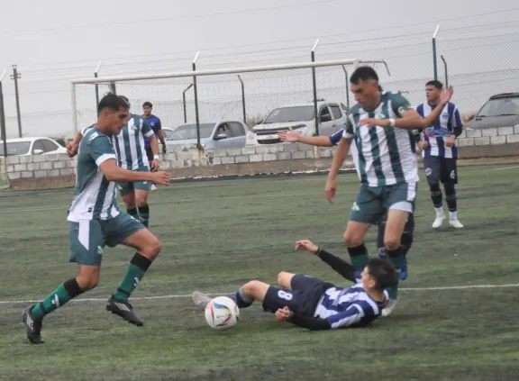 Camioneros y Oeste definen al primer campeón del año