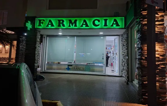 Arrestaron a un hombre luego de robar perfumes en una farmacia de Rada Tilly