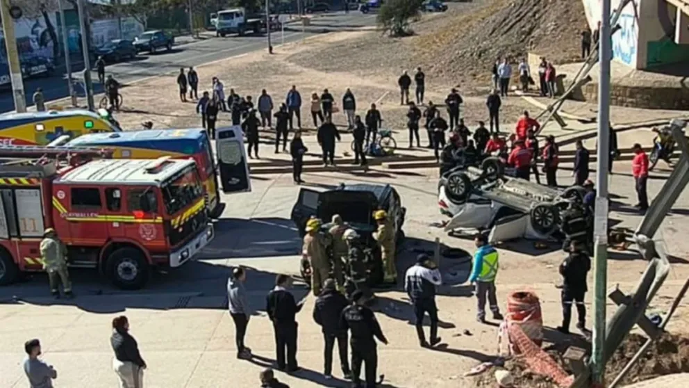 Imputaron a un joven de 19 años por el choque fatal en el que un hombre murió al caer de un puente en Mendoza.