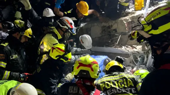 Milagroso rescate en Colombia después de 36 horas bajo los escombros