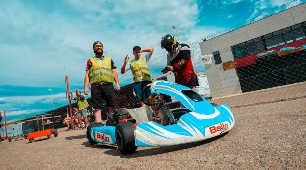 El sábado a las 12:00 horas comienza el "GP Día del Niño" con las pruebas libres en el kartódromo Internacional de la AKPS.