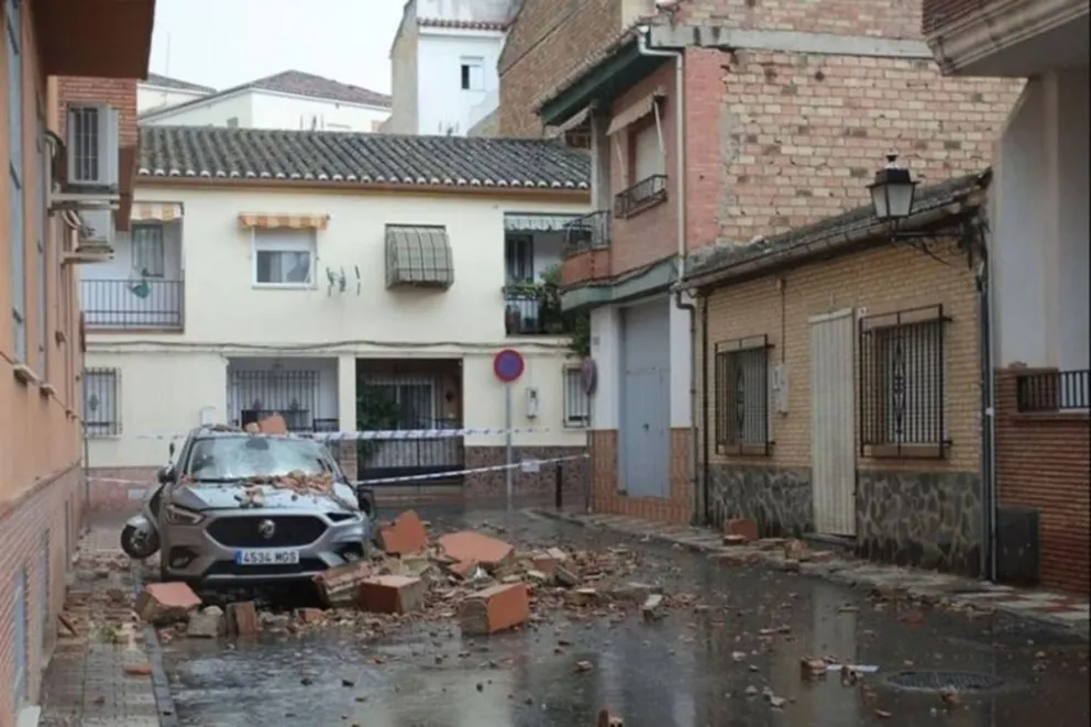 En Granada, el terremoto dejó algunos daños y heridos leves