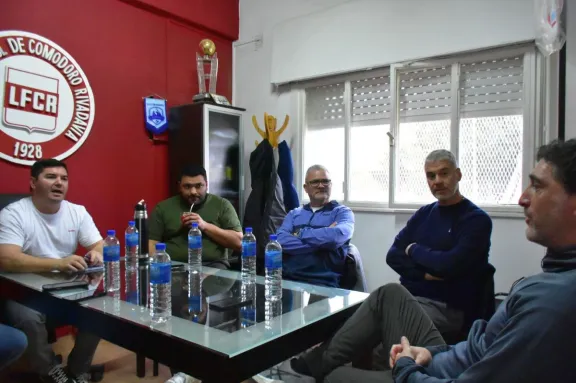 Comodoro Deportes respaldará a los cuatro clubes que jugarán el certamen