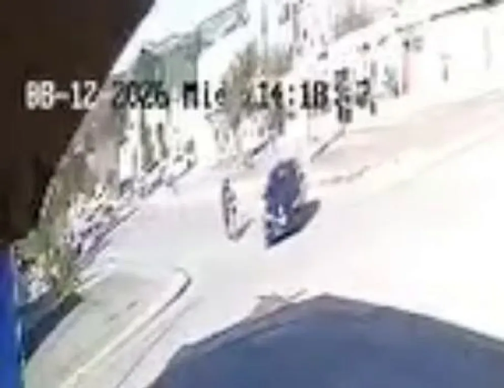 Momento previo al impacto. FOTO: CANAL 2 CALETA OLIVIA