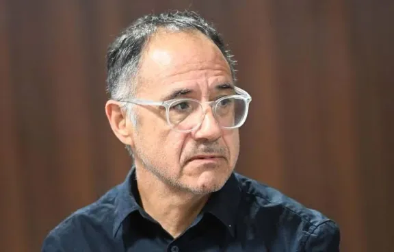 Cirujanos reclaman aumentos y Salud propone pagar más a quienes más operen