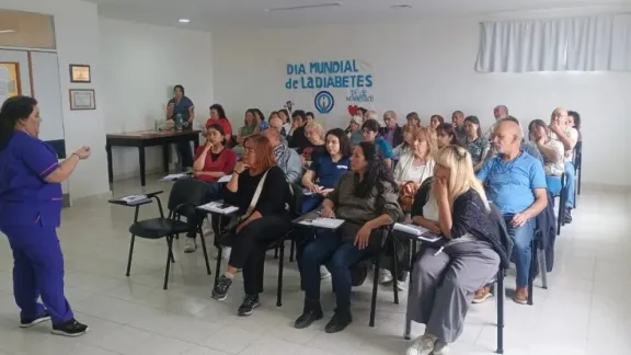 Taller gratuito sobre insulina y monitoreo de glucemia en Comodoro