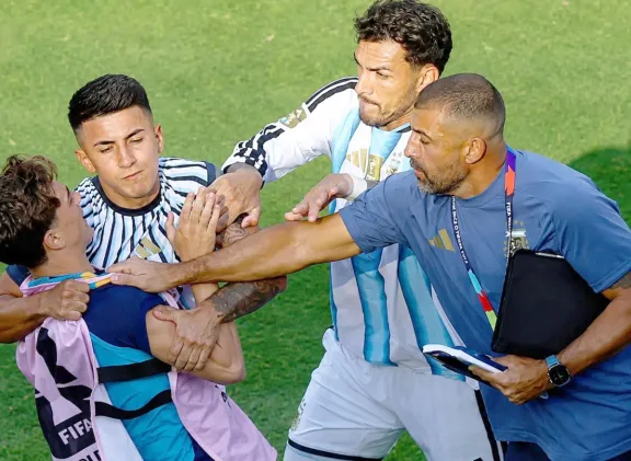 Paredes cuestionó la sanción de 10 fechas de FIFA: “Es excesiva”