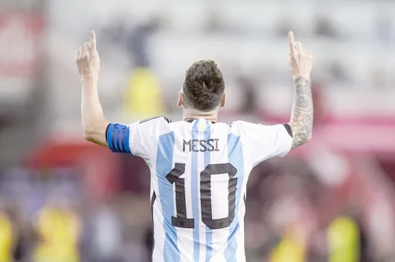 Los cuatro candidatos que asoman para heredar la camiseta número 10 en la Selección argentina