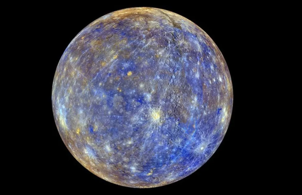 Mercurio exige maniobras de alta precisión porque su cercanía al Sol expone a BepiColombo a radiación intensa y temperaturas superiores a 450 °C.