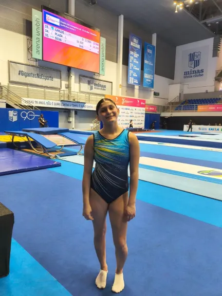 Plata para Florencia Famoso en el Sudamericano de Trampolín