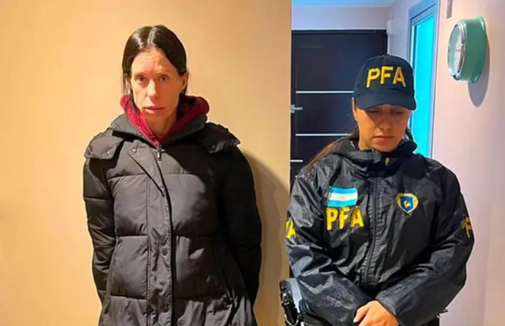 La funcionaria detenida por estafa a través del escaneo de ojos cambia de abogado y va a declarar.