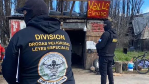 Operativo policial en El Hoyo: clausuran gomería utilizada para la venta de estupefacientes