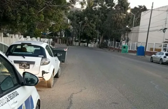 Estaba alcoholizado, estacionó su vehículo en Km. 3 y se durmió
