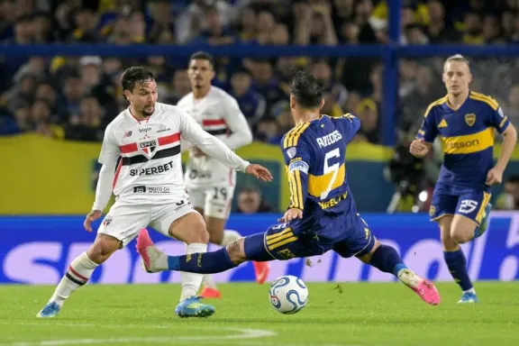 Boca venció a San Pablo y llega con ventaja a Brasil