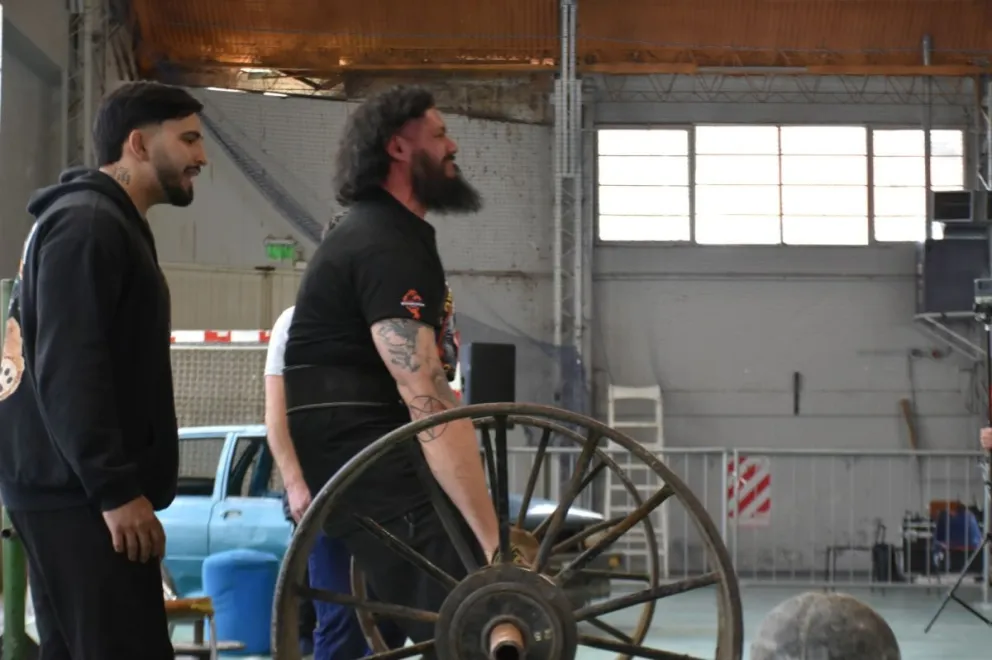 José Poblete estuvo en la organización de esta nueva edción Strongman Challenge.