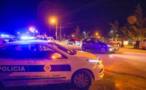 Trelew: En feroz asalto golpearon a una comerciante y la encerraron en el baño