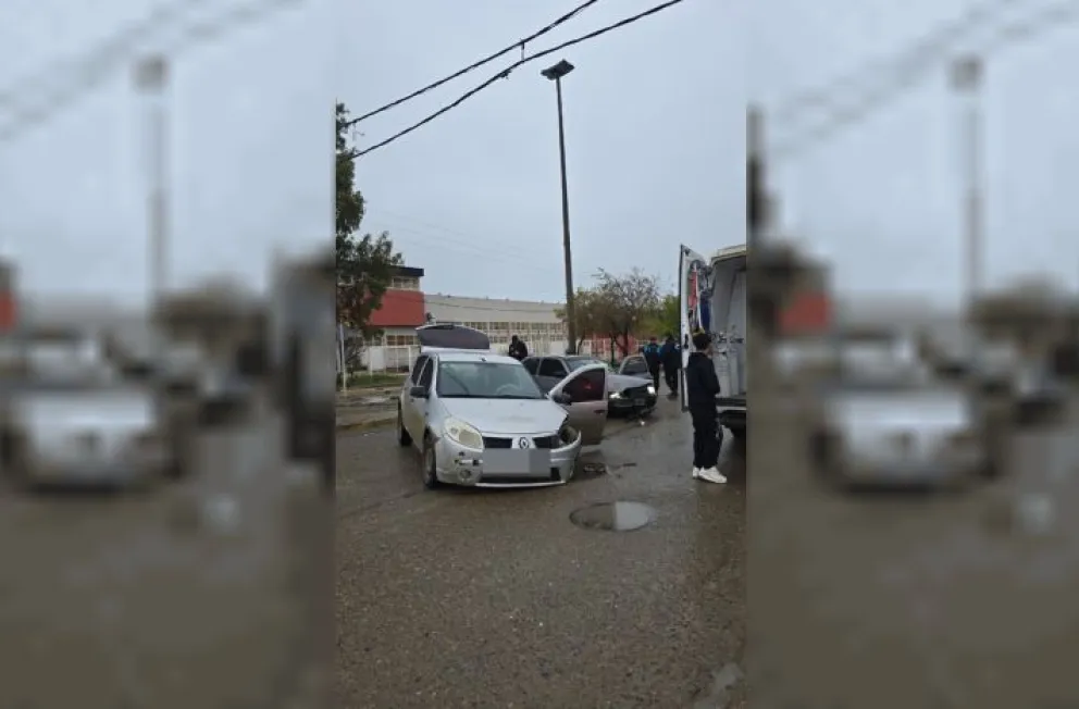 Un joven resultó herido y derivado al Regional en una colisión en el Pueyrredón (Foto: ADNSur)