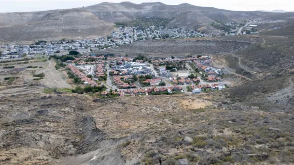 Comodoro Rivadavia avanza con obras de bacheo y movimiento de suelo en distintos barrios