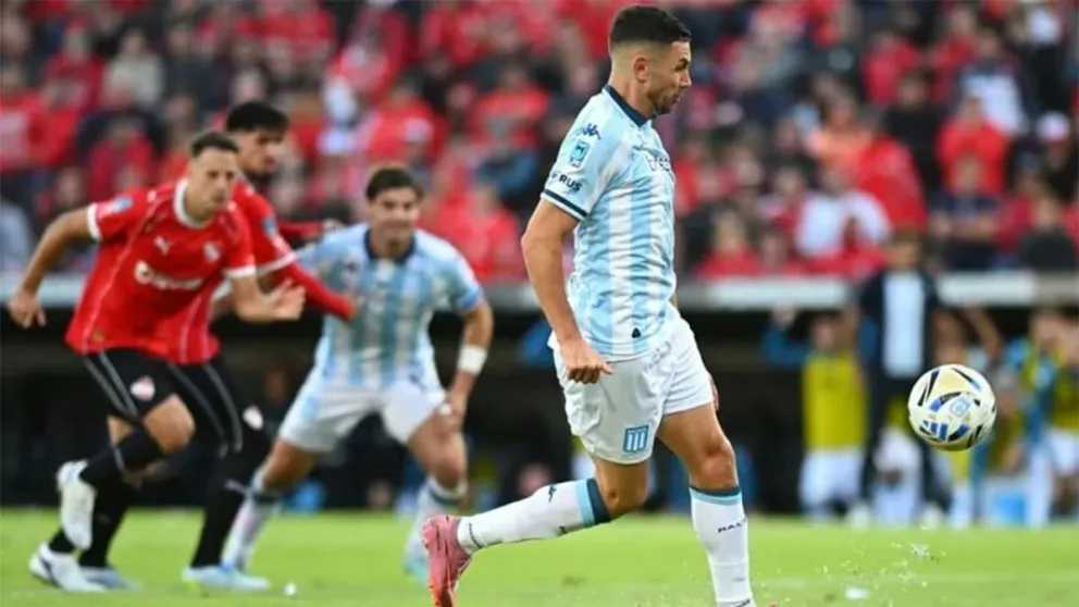 “Maravilla” Martínez y el penal que intentó picar en el último Clásico de Avellaneda.