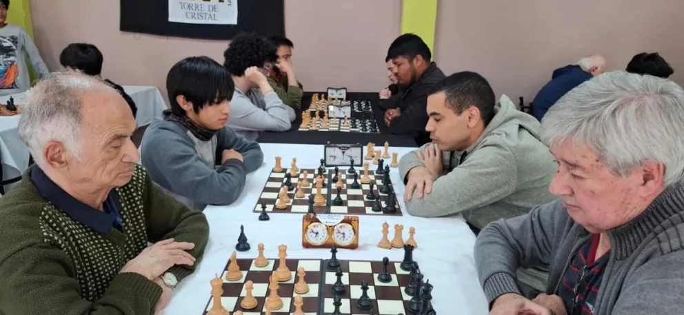 El sábado 17 de octubre se desarrolló en Comodoro Rivadavia el 1° Encuentro de Ajedrez Regional para Jubilados.