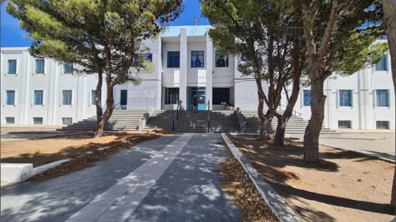 La Escuela 749 busca reunir hasta 700 litros de pintura para renovar sus instalaciones